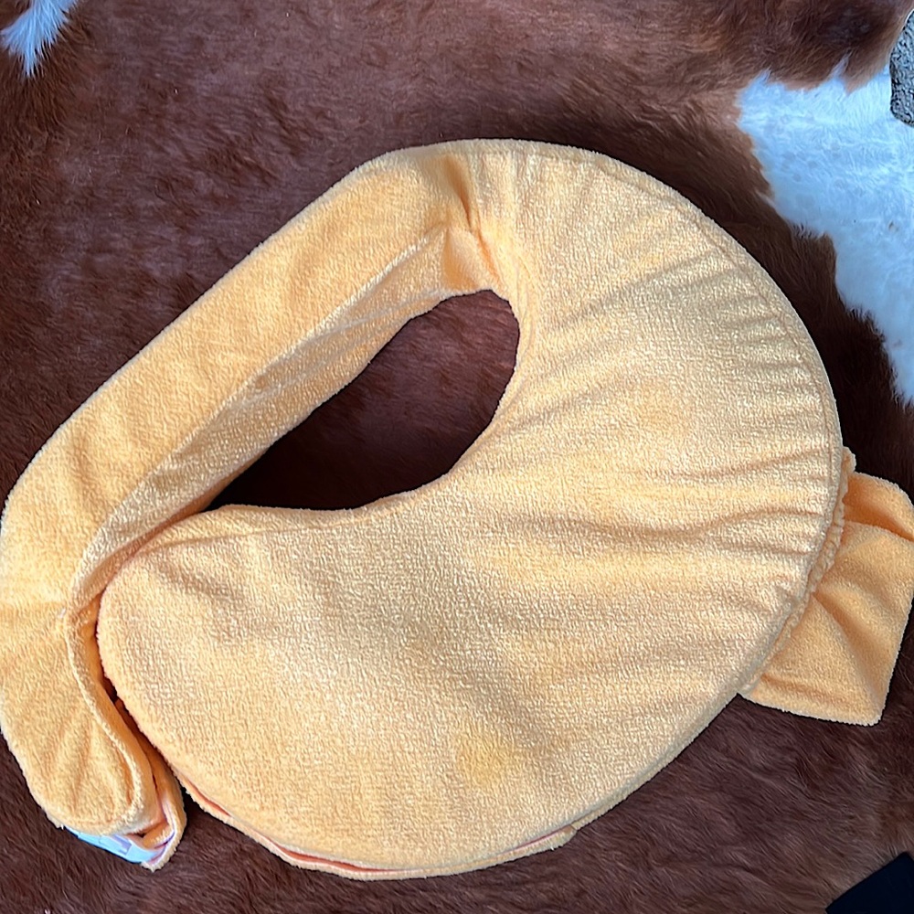 ‘My Breast Friend’ Breast feeding boppy pillow